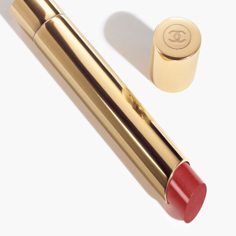 شانيل rouge allure l'extrait أحمر شفاه عالي الكثافة. تركيز من النضارة والعناية. قابل لإعادة التعبئة