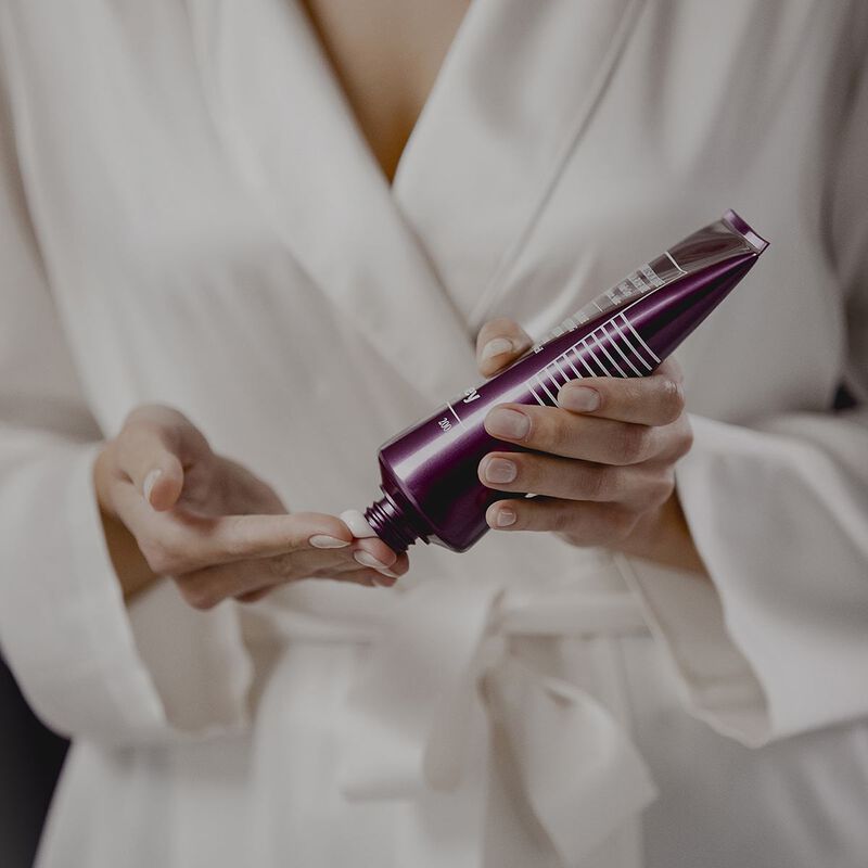 sisley black rose beautifying emulsion