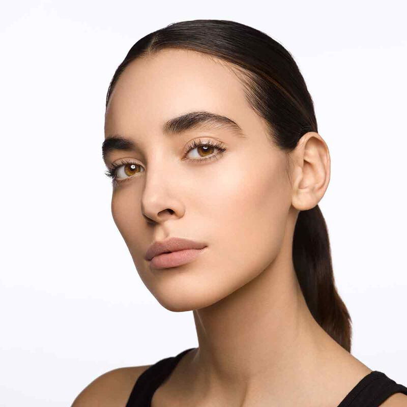 إيف سان لوران كريم الأساس أول آورز كوشين