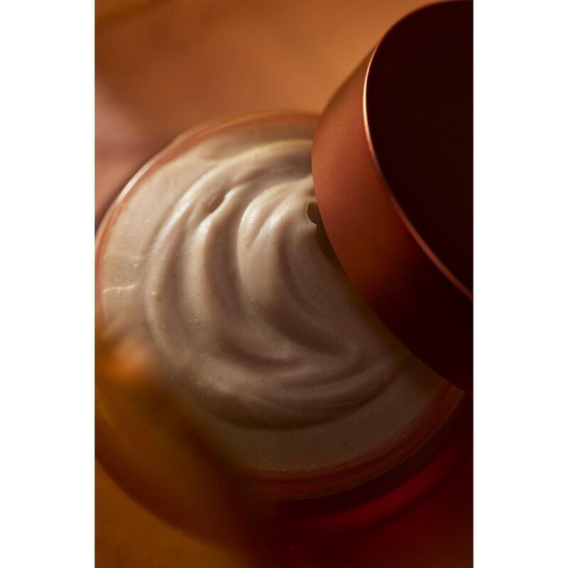 whind sahara silk vanishing cream exfoliator