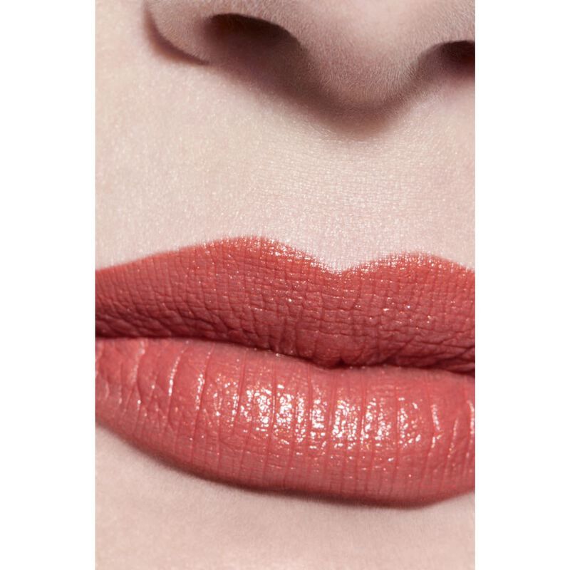 chanel rouge allure l'extrait highintensity lip colour. concentrated radiance and care. refillable