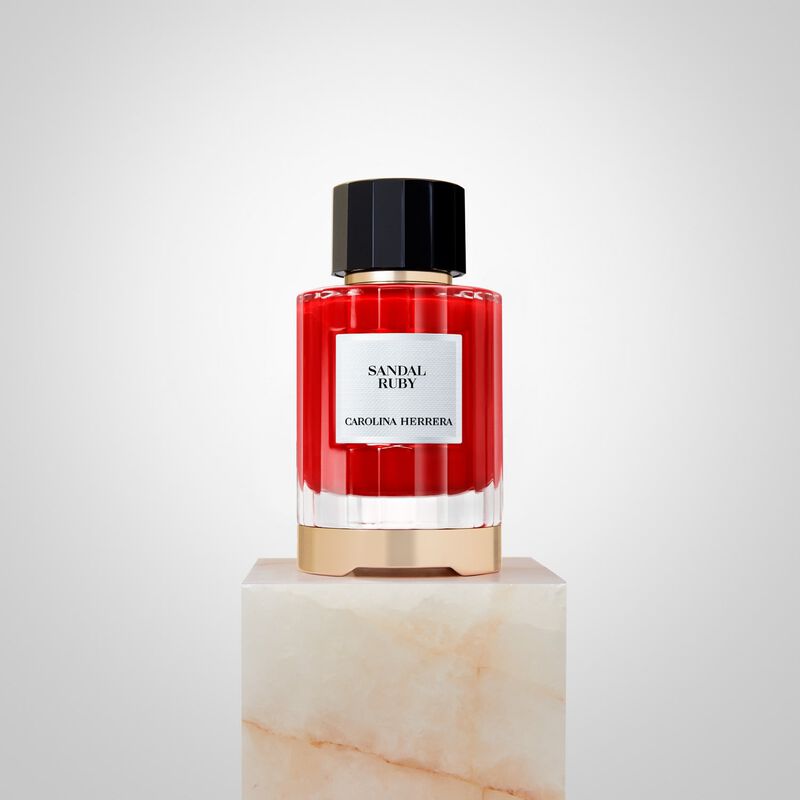 كارولينا هيريرا عطر ساندال روبي