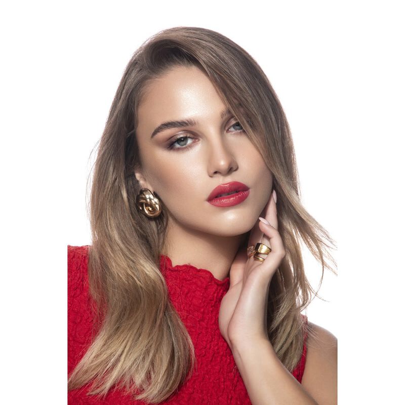 maake beauty infinity moisture lipstick