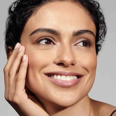 faces كريم الأساس المرطب فيوتشريست هايدرا ريسكيو مع عامل حماية 49