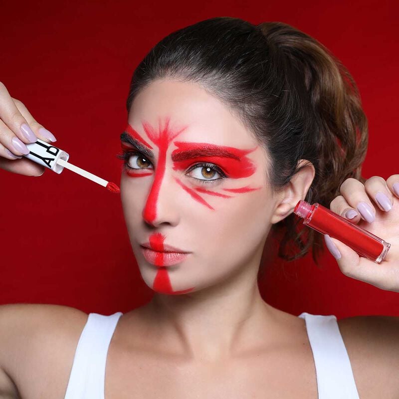 شايد ام أحمر الشفاه السائل ميوز