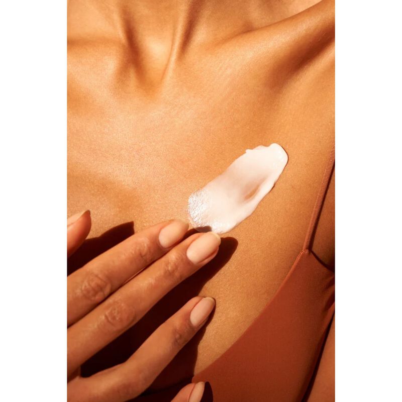 أو بوتيكاريو لوشن الترطيب الفائق للجسم بالفانيليا مدغشقر من ناتيفا سبا