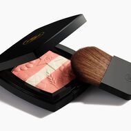 Les Signes De Illuminating Powder Blush - Festive Edition faces les signes de illuminating powder blush festive edition