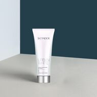 faces كريم أوربان وايت برو شيلد اليدين