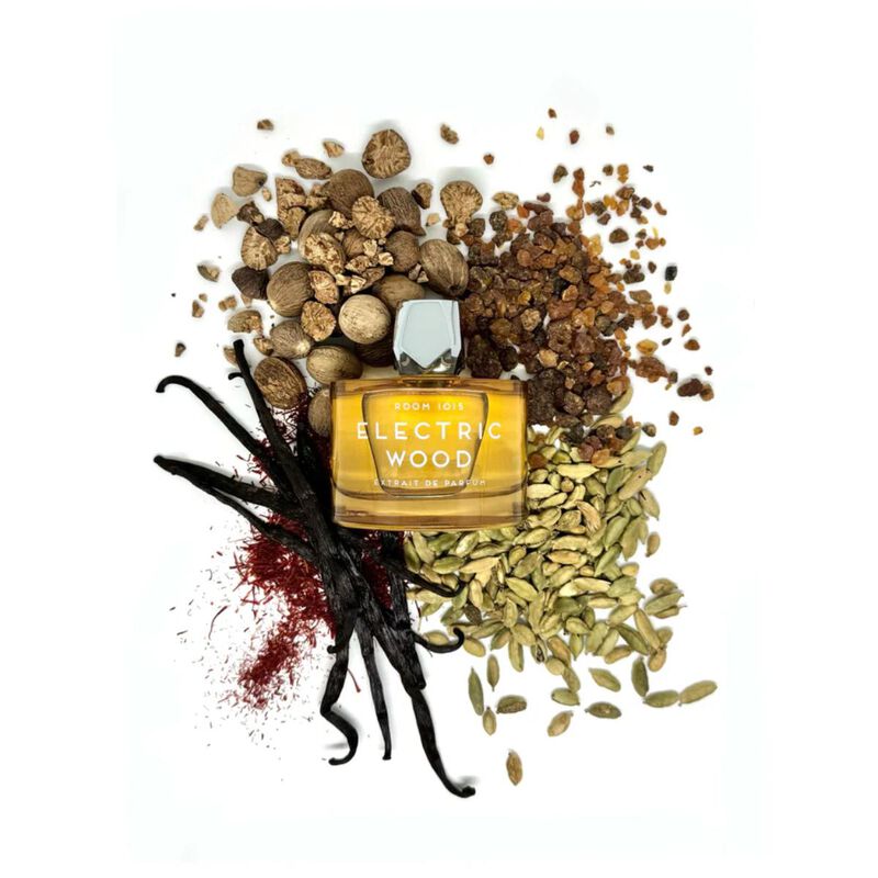 روم ١٠١٥ عطر إلكتريك وود إكستريت