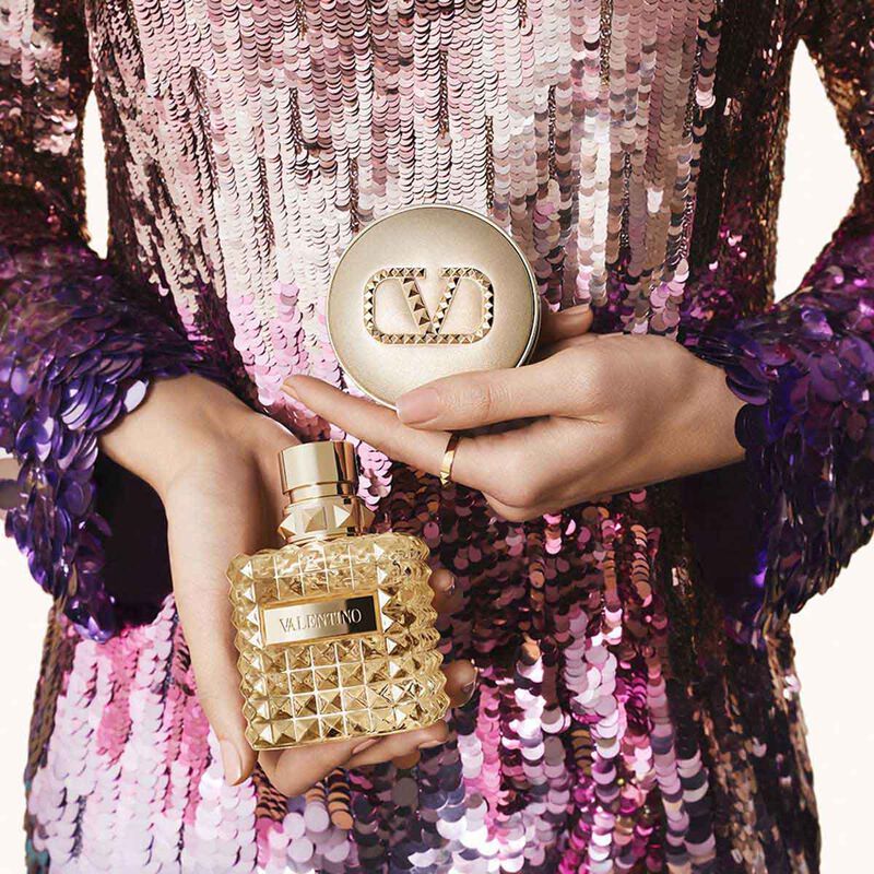 valentino born in roma the gold donna