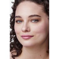 أحمر شفاه بوب طويل الأمد بلمسة غير لامعة faces أحمر شفاه بوب طويل الأمد بلمسة غير لامعة