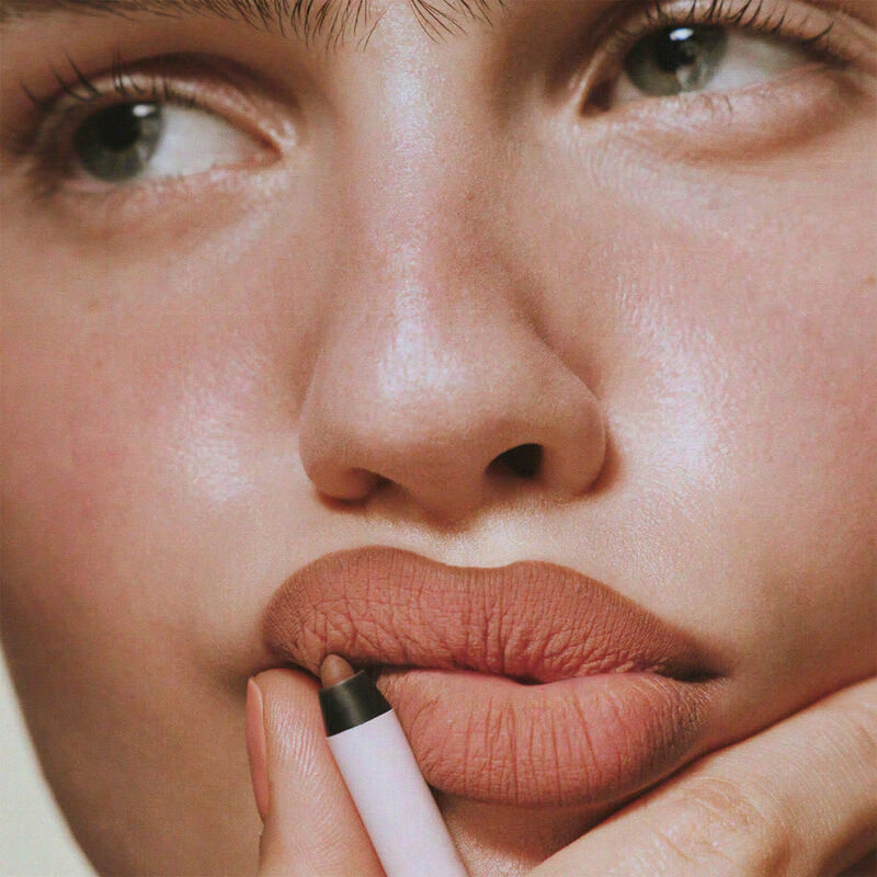 kylie cosmetics plumping powder matte lip