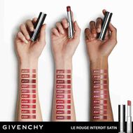 Le Rouge Interdit Satin faces le rouge interdit satin