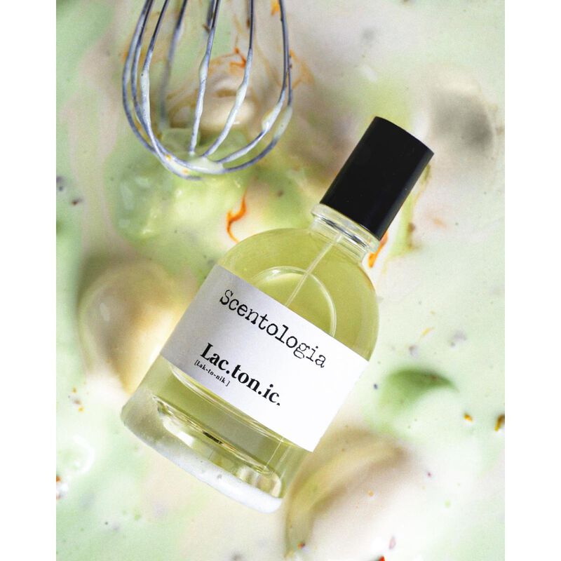 سنتولوجيا لاكتونيك