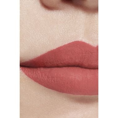 ROUGE ALLURE LIQUID VELVET أحمر الشفاه السائل غير اللامع والمكثف فائق الثبات faces rouge allure liquid velvet أحمر الشفاه السائل غير اللامع والمكثف فائق الثبات