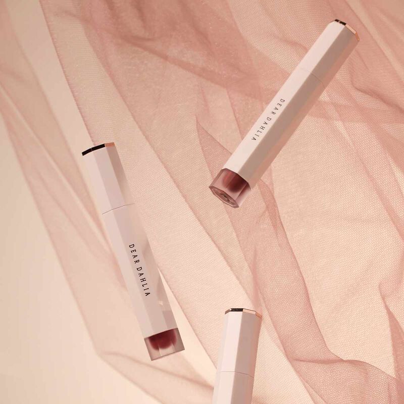 dear dahlia dream velvet lip cloud