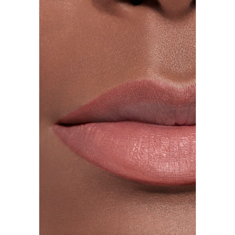 شانيل chanel le crayon levres