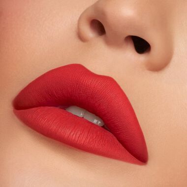 faces منتجان من مجموعة الشفاه غير اللامعة