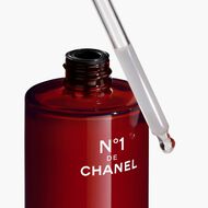 N°1 DE CHANEL REVITALISING SERUM faces n 1 de chanel revitalising serum