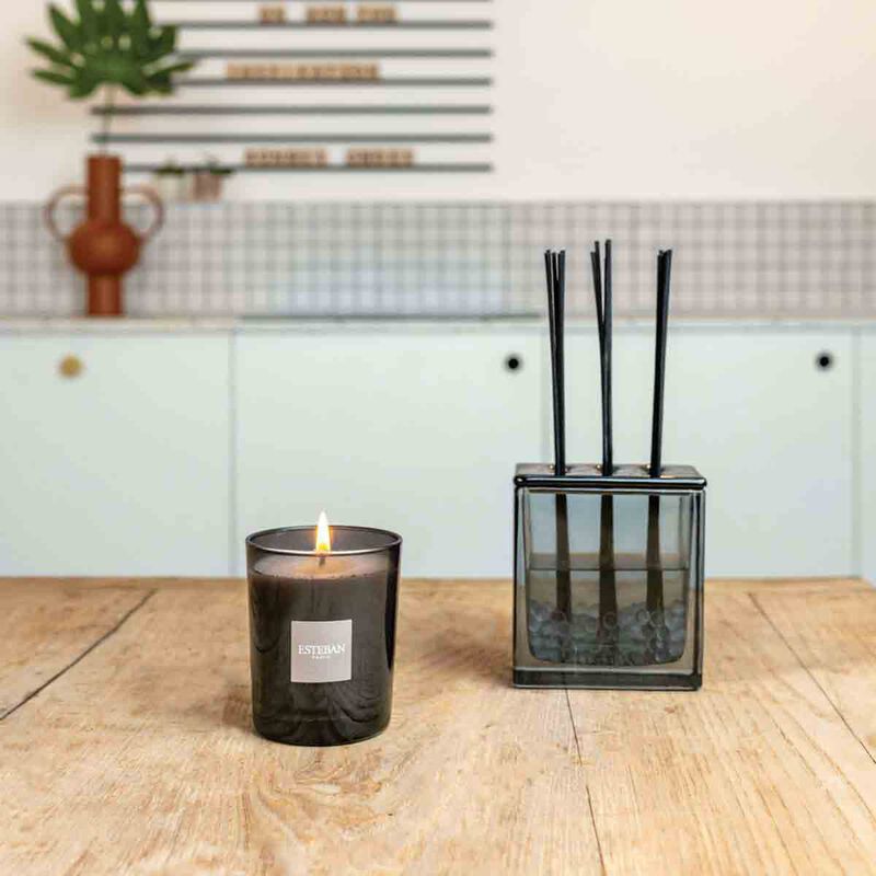 استيبان باريس شمعة معطرة تيك اند تونكا قابلة لإعادة التعبئة 170جرام  إصدار موكا