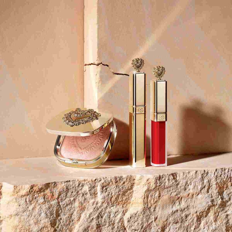 dolce & gabbana devotion illuminating face oil in powder