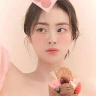 faces blending mood cheek