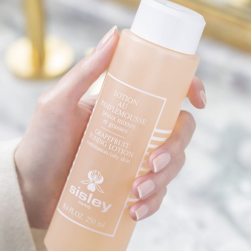 sisley grapefruit toning lotion