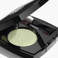 CHANEL OMBRE ESSENTIELLE MULTI-USE LONGWEARING EYESHADOW faces chanel ombre essentielle multi use longwearing eyeshadow