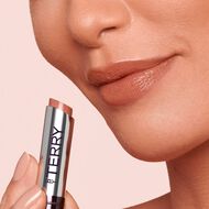 بلسم الشفاه هايلورونيك faces بلسم الشفاه هايلورونيك