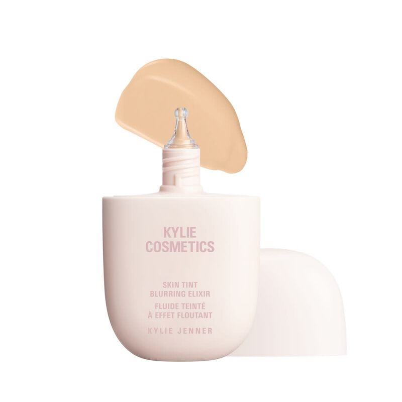 كايلي كوزمتكس كريم الأساس سكين تينت بليرينغ إليكسير