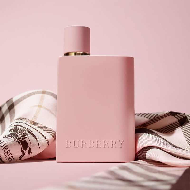 burberry her parfum