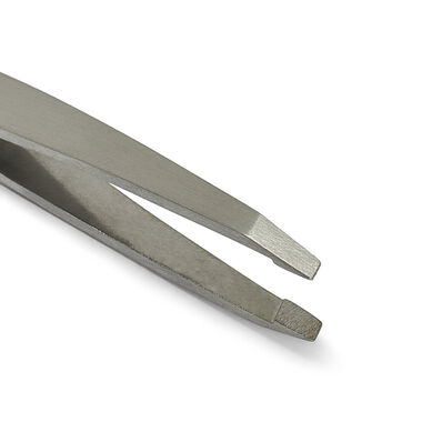 faces tweezer