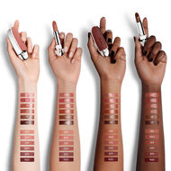 faces احمر شفاة روج جي لاكجوريوس ڤلڤيت