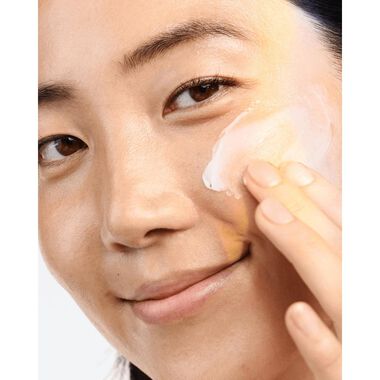 Even Better Clinical™ Brightening faces even better clinical brightening