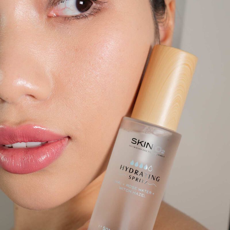 سكين أو تو رذاذ مرطب