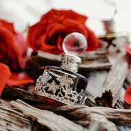 faces mukhalat malaki perfume oil