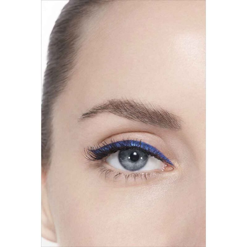 شانيل le liner de chanel