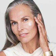 مستحضر الترطيب ريفايتالايزنج سوبريم+ برايت مويستشرايزر 15مل faces مستحضر الترطيب ريفايتالايزنج سوبريم برايت مويستشرايزر 15مل