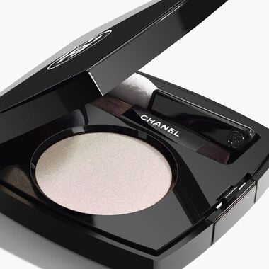 CHANEL OMBRE ESSENTIELLE TOP COAT MULTI-USE EYE TOP COAT توب كوت للعينين متعدد الاستعمالات faces chanel ombre essentielle top coat multi use eye top coat توب كوت للعينين متعدد الاستعمالات