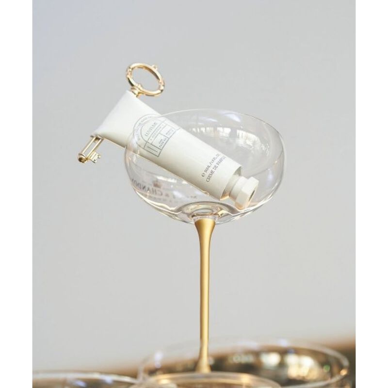 ميلينور مجموعة العناية باليدين من بلوي دي روز