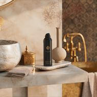 faces the ritual of oudh foaming shower gel