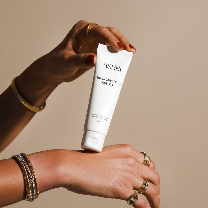 ashri skin broadspectrum sunscreen spf50+