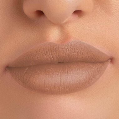 Liquid Lipstick faces liquid lipstick