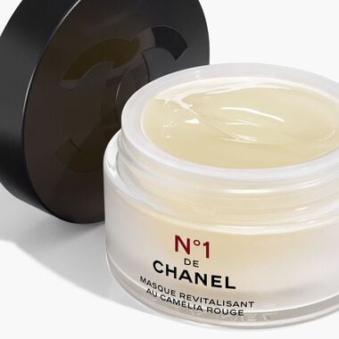 N°1 DE CHANEL REVITALISING MASK faces n 1 de chanel revitalising mask