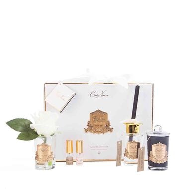 معطر جو باقة هدية الفانيليا الذهبي صندوق أبيض مع شارة ذهبية faces معطر جو باقة هدية الفانيليا الذهبي صندوق أبيض مع شارة ذهبية