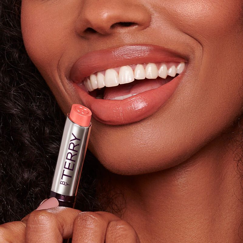 باي تيري بلسم الشفاه هايلورونيك