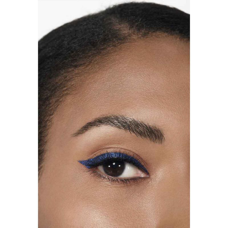 شانيل le liner de chanel