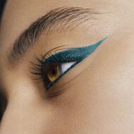 قلم تحديد العيون أكوا ريزيست كولور faces قلم تحديد العيون أكوا ريزيست كولور