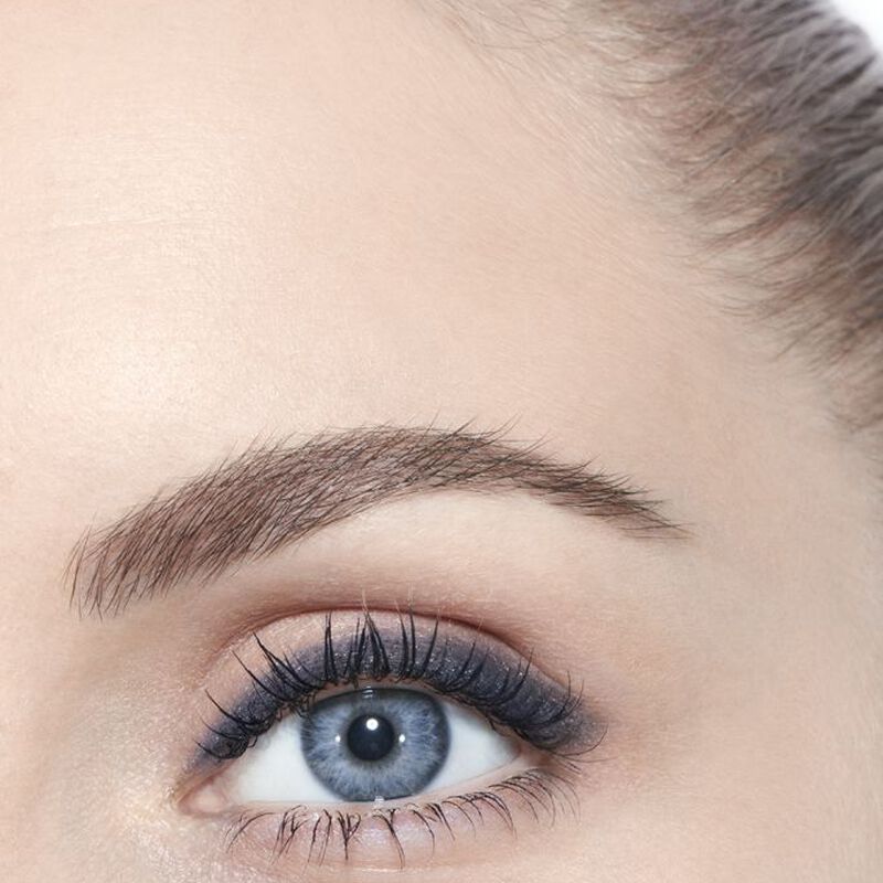 شانيل le crayon yeux