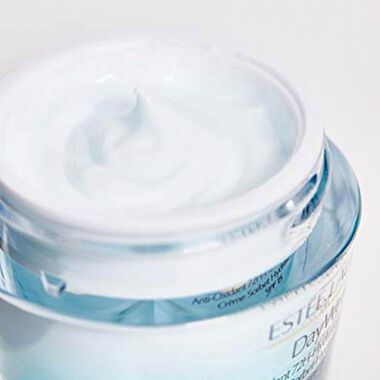 faces كريم سوربيه داي وير المضاد للأكسدة لترطيب يدوم 72 ساعة بعامل حماية من الشمس 15